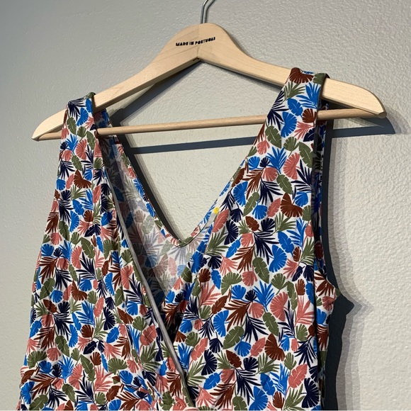 BODEN | Women’s Effie V-Neck Jersey Midi Dress - Picture 3 of 10